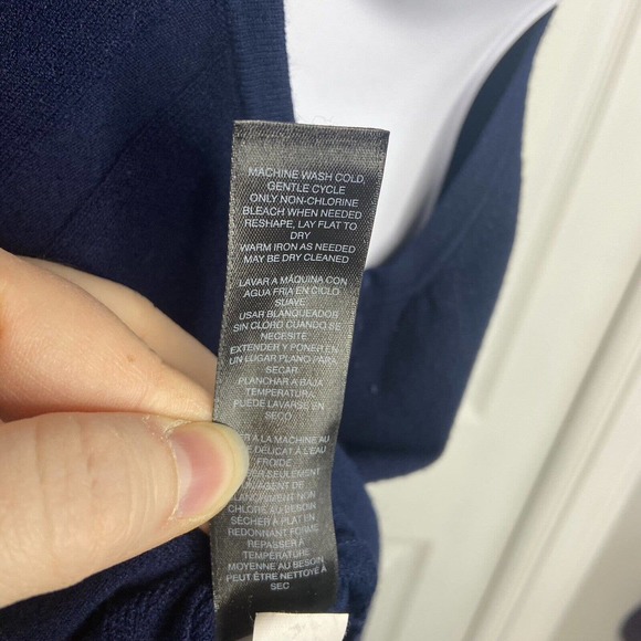 WHBM Sz Medium Textured Knit Sleeveless Sweater Tunic Side Slits Blue Geometric - Picture 10 of 13